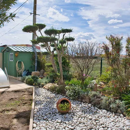 Nice Spacious House With Garden And Swimming Pool Casa vacanze